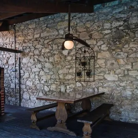 Casa Do Vale Pereiro بيت للعطل ليريا